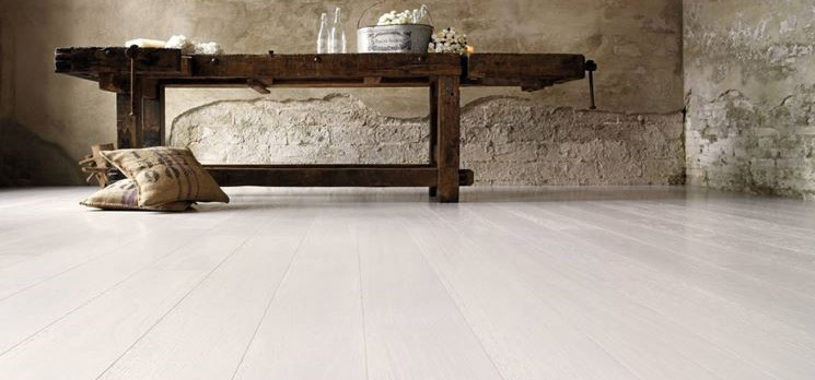 Вибілювання паркету